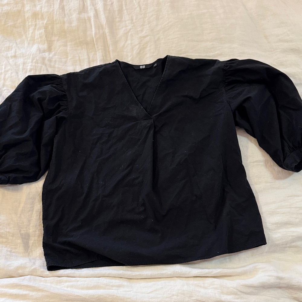 Uniqlo v-neck puff sleeve top, black, womens S